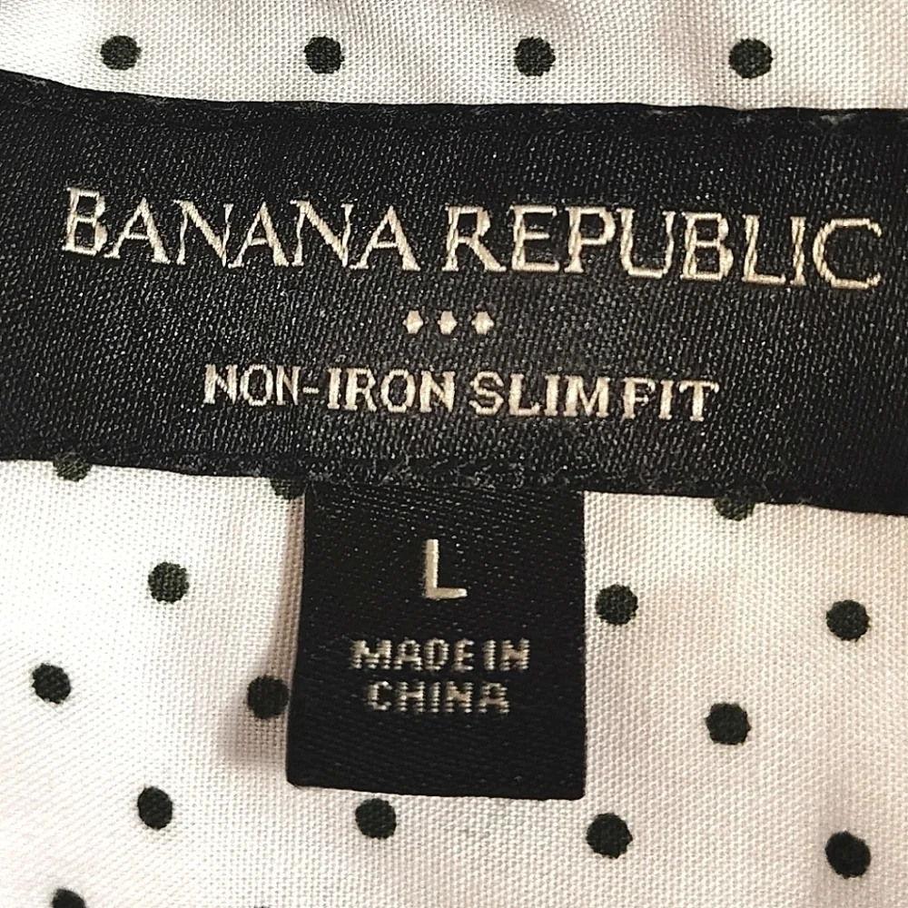Banana Republic Men's White Polka Dot Button Down Shirt